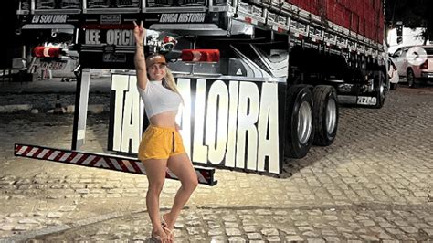 a tal da loira caminhoneira nua|Caminhoneira Tal da loira video porno .